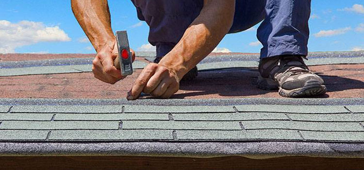 asphalt-shingles-roof-maintenance-Duarte